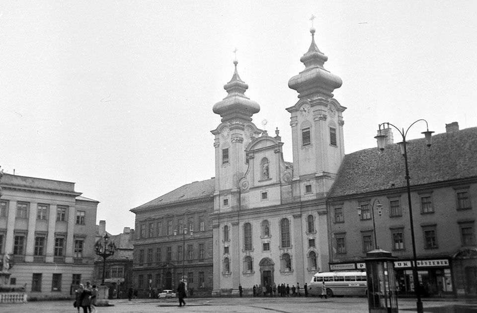 Egy egyházügyi tanácsos SZT-tiszt évtizede Győr-Sopron megyében